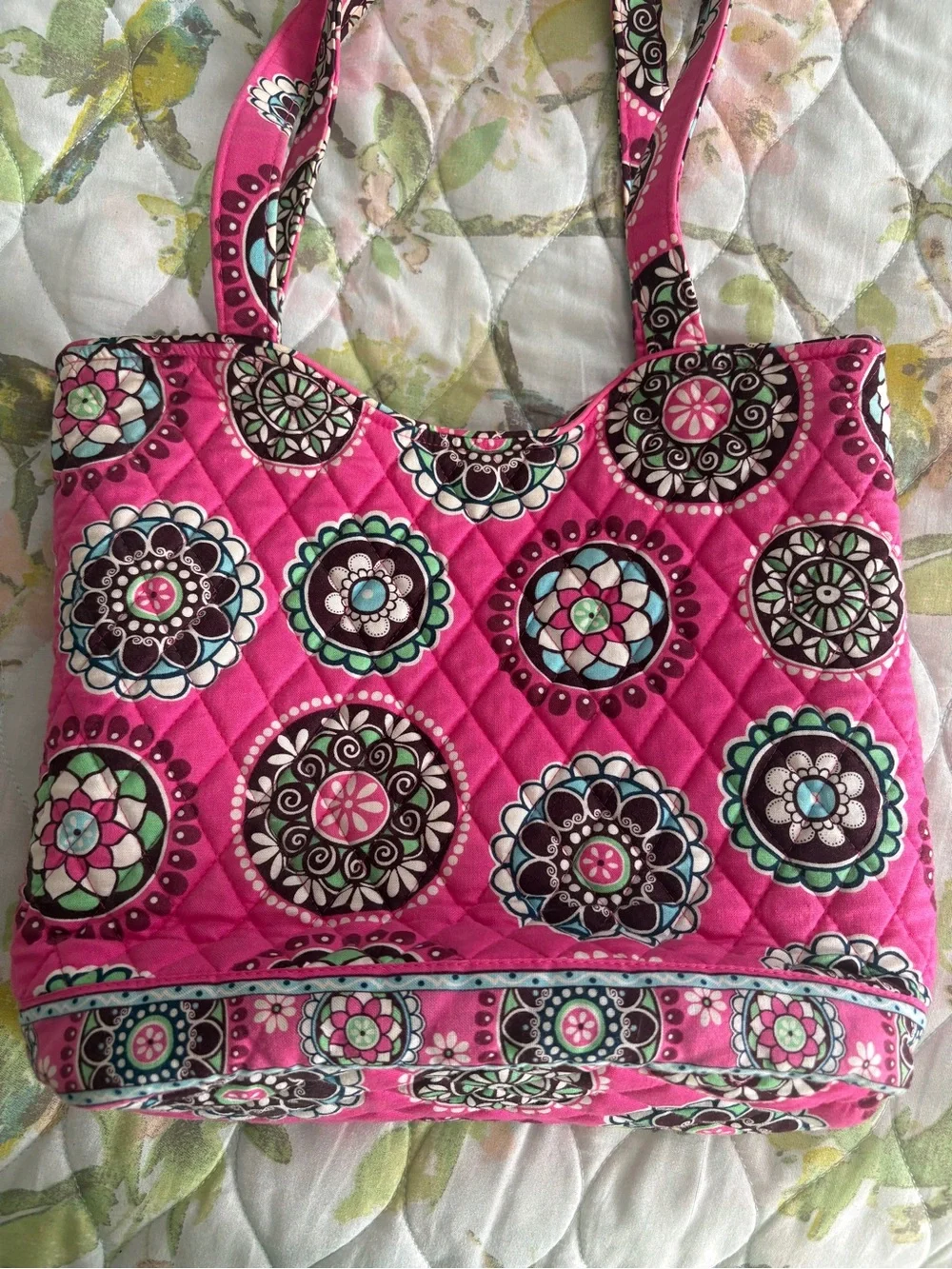 Vera Bradley Quilted Tote Bag in Retired Cupcakes Pink Pattern Preppy Y2K